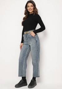Born2be - Jasnoniebieskie Klasyczne Jeansy Boyfriend z Bawełny z Paskiem i Wysokim Stanem Attelara. Okazja: na co dzień. Stan: podwyższony. Kolor: niebieski. Styl: klasyczny #3