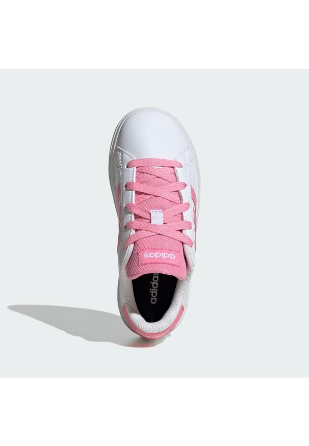 Adidas - Buty Grand Court Lifestyle Tennis Lace-Up. Kolor: czarny, różowy, biały, wielokolorowy. Materiał: materiał. Sport: turystyka piesza