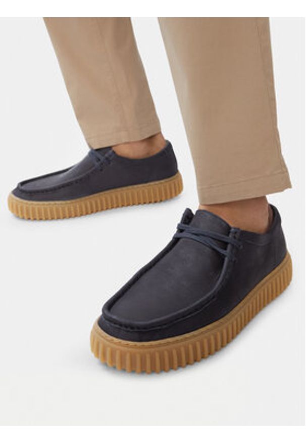 Clarks Sneakersy Torhill Lace 26186159 Granatowy. Kolor: niebieski. Materiał: skóra