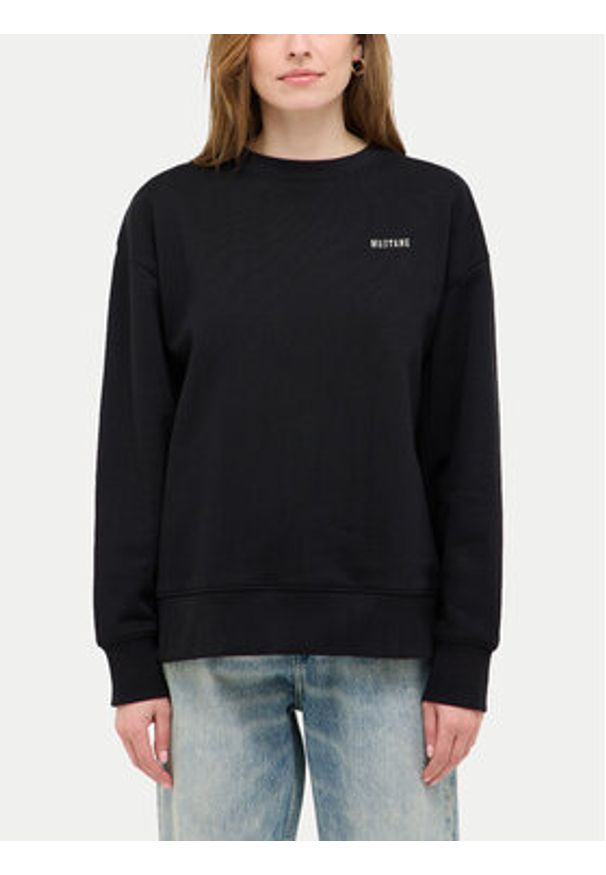 Mustang Bluza Burley 1016772 Czarny Oversize. Kolor: czarny. Materiał: bawełna