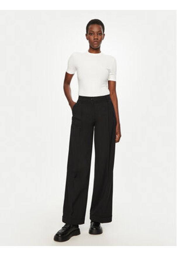 Calvin Klein T-Shirt K20K208052 Biały Slim Fit. Kolor: biały