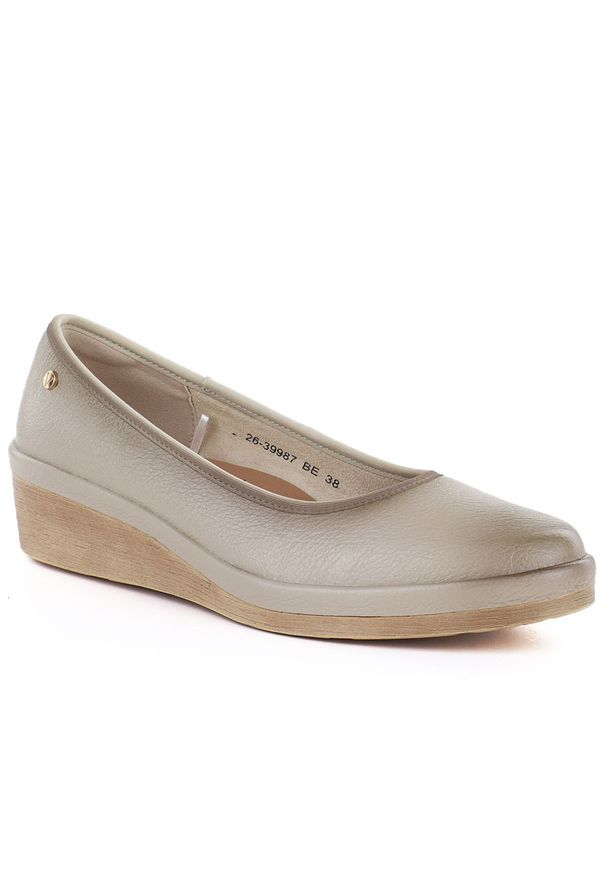 Półbuty damskie na koturnie beżowe Vinceza 39987. Okazja: na co dzień. Kolor: beżowy. Materiał: skóra. Obcas: na koturnie. Styl: casual, sportowy