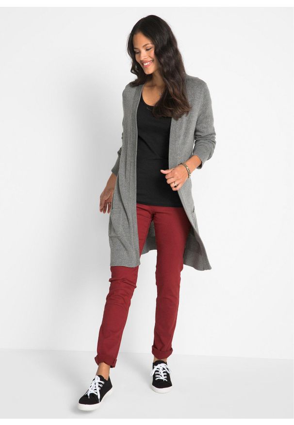 bonprix - Shirt w dopasowanym fasonie z długim rękawem. Okazja: na co dzień. Kolor: czarny. Materiał: bawełna. Długość rękawa: długi rękaw. Długość: długie. Styl: casual