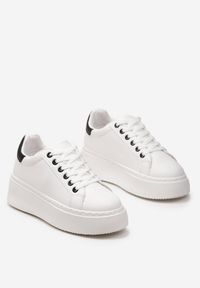 Born2be - Biało-Czarne Sneakersy na Platformie Rilame. Nosek buta: okrągły. Zapięcie: sznurówki. Kolor: biały. Materiał: materiał. Obcas: na platformie. Wysokość obcasa: niski #5