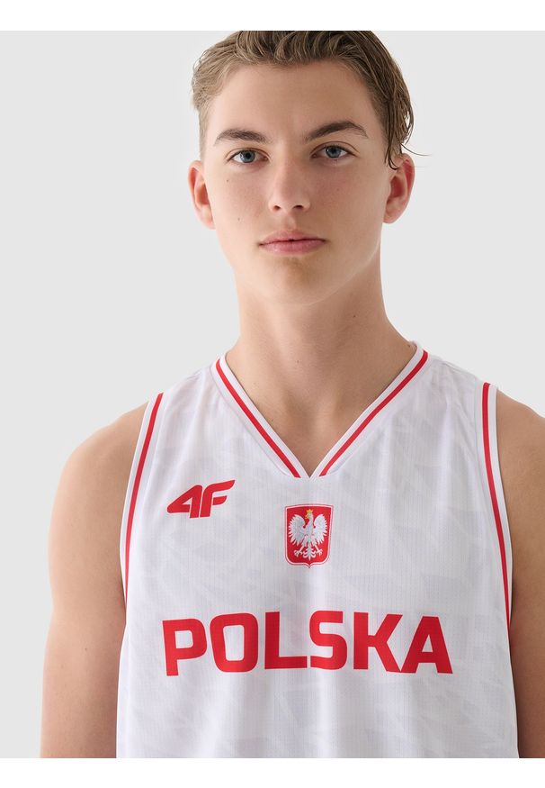 4f - 4F Koszulka reprezentacyjna męska 4F x PZKOSZ 2024 - biała 3XL. Typ kołnierza: dekolt w serek. Kolor: wielokolorowy. Materiał: dzianina, włókno, materiał, syntetyk. Długość rękawa: na ramiączkach. Wzór: gładki, nadruk, ze splotem. Sport: koszykówka, fitness