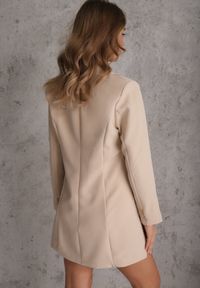 Renee - Ciemnobeżowa Sukienka w Stylu Marynarki z Usztywnionymi Ramionami Ozdobiona Kwiatami 3D Nelorien. Okazja: na co dzień. Kolor: beżowy. Wzór: kwiaty, aplikacja. Styl: casual, elegancki #5