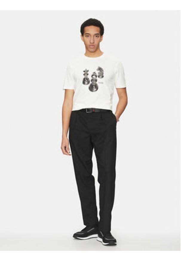 Hugo - HUGO T-Shirt Dischach 50532918 Écru Regular Fit. Materiał: bawełna