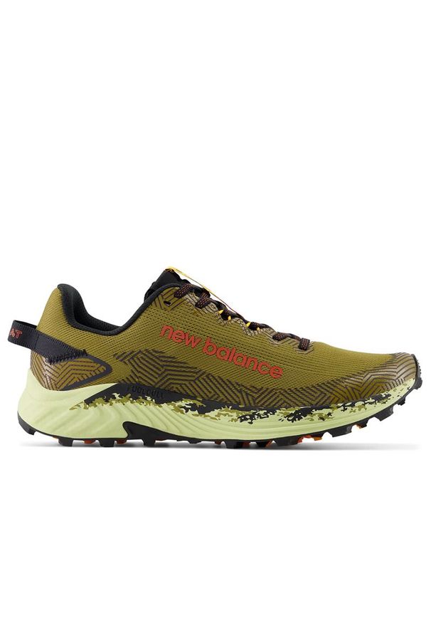 Buty New Balance FuelCell Summit Unknown v4 MTUNKNW4 - zielone. Kolor: zielony. Materiał: materiał, guma, syntetyk. Szerokość cholewki: normalna. Sport: bieganie, fitness