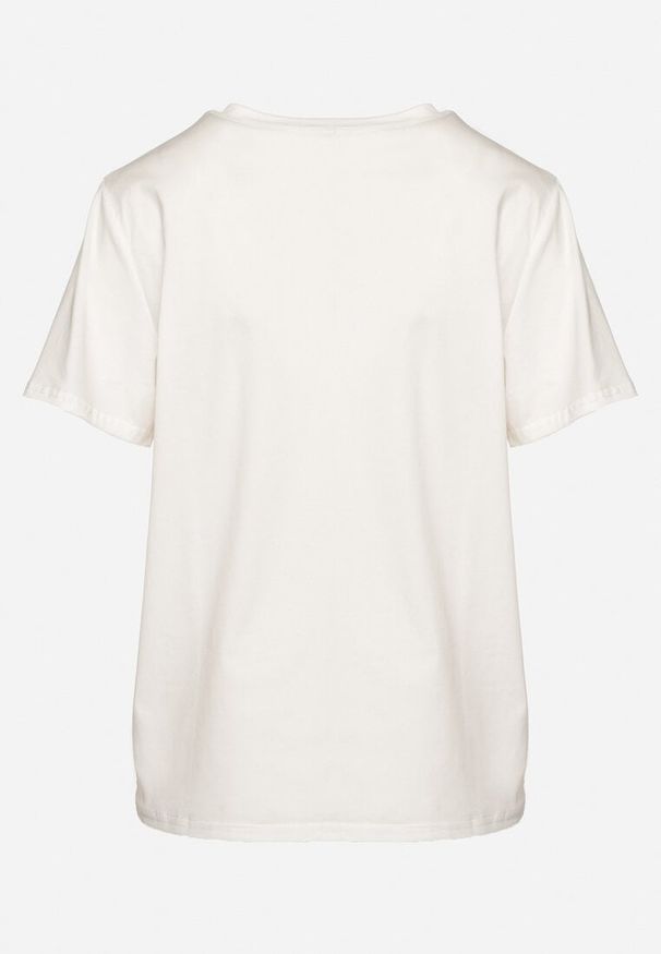 Born2be - Biała Bawełniana Bluzka Ozdobiona Kokardką Marivellea. Okazja: na spacer. Typ kołnierza: kokarda. Kolor: biały. Długość: krótkie. Wzór: aplikacja. Materiał: bawełna. Długość rękawa: krótki rękaw. Sezon: wiosna, lato. Styl: elegancki, klasyczny