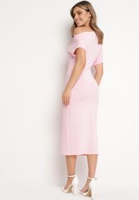 Born2be - Różowa Asymetryczna Sukienka Midi o Dopasowanym Fasonie Tivalle. Kolor: różowy. Typ sukienki: asymetryczne. Długość: midi