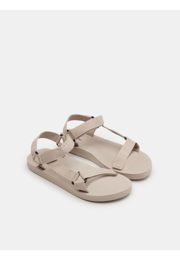 Sinsay - Sandały - beżowy. Kolor: beżowy