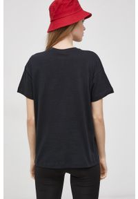 Champion T-shirt bawełniany 114476 kolor czarny. Kolor: czarny. Materiał: bawełna. Wzór: aplikacja #4