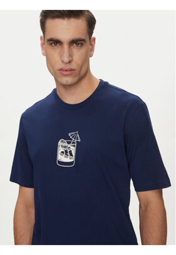 Adidas - adidas T-Shirt Lounge Drink Graphic JJ4014 Granatowy Regular Fit. Kolor: niebieski. Materiał: bawełna