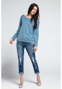 Nommo - Niebieski Cienki Oversizowy Sweter z Dużym Dekoltem. Kolor: niebieski. Materiał: poliester, wiskoza, poliamid #1
