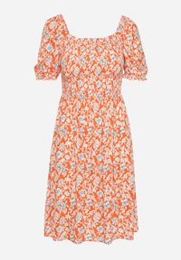 Born2be - Pomarańczowa Wiskozowa Sukienka Hiszpanka o Rozkloszowanym Kroju z Marszczonym Dekoltem Otlea. Okazja: na co dzień. Typ kołnierza: dekolt hiszpanka. Kolor: pomarańczowy. Materiał: wiskoza. Długość rękawa: krótki rękaw. Sezon: lato. Styl: boho, casual #5