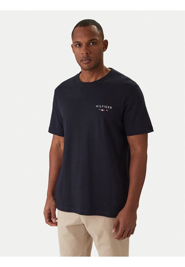 TOMMY HILFIGER - Tommy Hilfiger T-Shirt Brand Love MW0MW41456 Granatowy Regular Fit. Kolor: niebieski. Materiał: bawełna