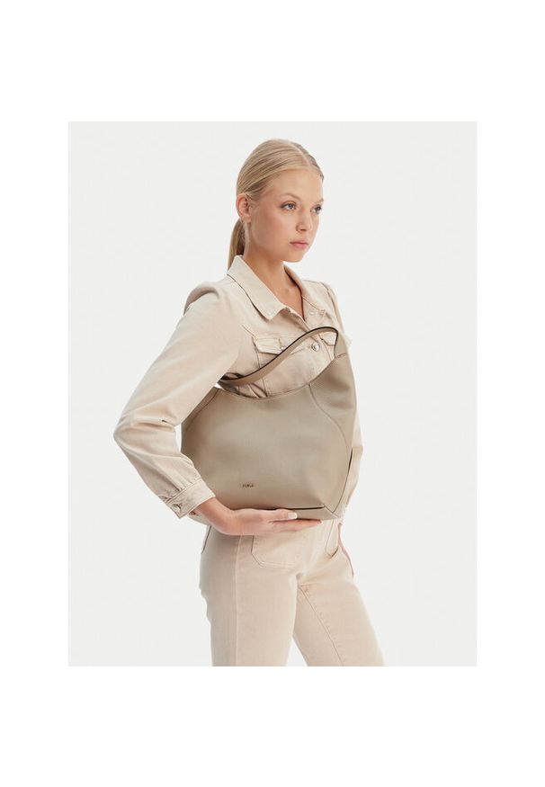 Torebka Furla. Kolor: beżowy