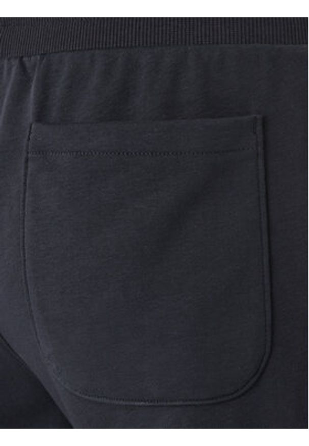 Under Armour Spodnie dresowe UA Rival 6014638 Czarny Regular Fit. Kolor: czarny. Materiał: bawełna