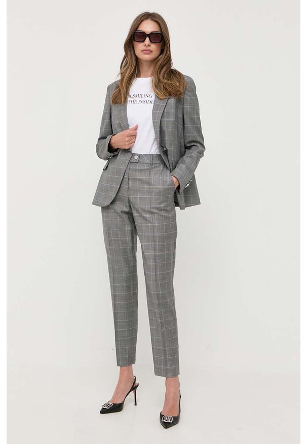BOSS spodnie wełniane kolor szary proste medium waist. Kolor: szary. Materiał: wełna