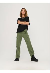only - ONLY Spodnie materiałowe 15300976 Zielony Loose Fit. Kolor: zielony. Materiał: bawełna