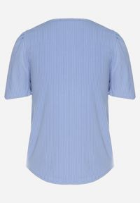 Born2be - Niebieski T-shirt z Dekoltem w Serek Sunesse. Okazja: na co dzień. Typ kołnierza: dekolt w serek. Kolor: niebieski. Materiał: jeans. Styl: klasyczny, casual #6