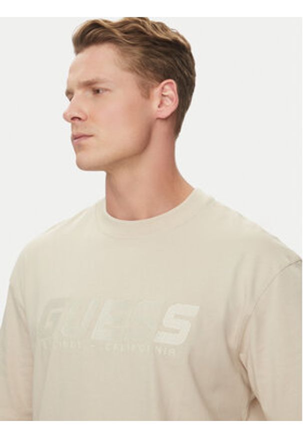 Guess T-Shirt Z5RI10 I3Z14 Écru Regular Fit. Materiał: bawełna
