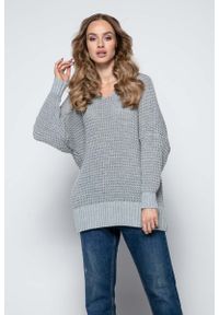 Fobya - Szary Oversizowy Sweter z Dekoltem V. Kolor: szary. Materiał: wełna, akryl #1