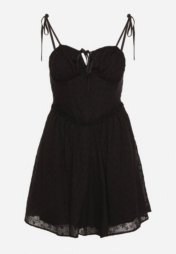 Born2be - Czarna Bawełniana Sukienka Vices w Rustykalnym Stylu z Haftem i Wiązaniem Natifrene. Okazja: na co dzień. Typ kołnierza: dekolt gorset. Kolor: czarny. Materiał: bawełna. Wzór: haft. Typ sukienki: gorsetowe, proste. Styl: klasyczny, casual, elegancki