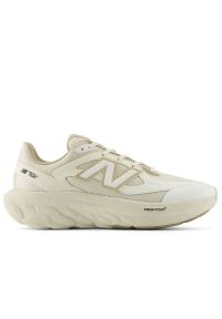 Buty damskie New Balance UTRN3U5 - beżowe. Okazja: na co dzień, na spacer. Kolor: beżowy. Materiał: syntetyk, materiał. Szerokość cholewki: normalna. Sport: turystyka piesza #1
