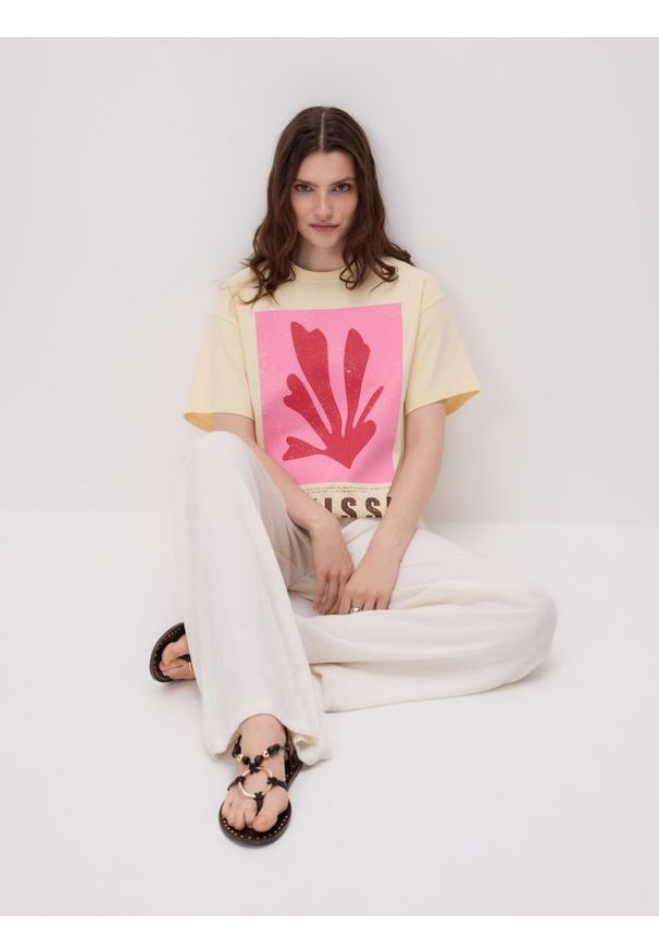 Reserved - Bawełniany t-shirt z nadrukiem - jasnożółty. Kolor: żółty. Materiał: bawełna. Wzór: nadruk