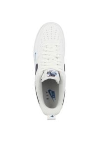 Buty do chodzenia męskie Nike Air Force 1 '07 Low. Zapięcie: sznurówki. Kolor: biały. Materiał: guma, skóra, tkanina. Szerokość cholewki: normalna. Model: Nike Air Force. Sport: turystyka piesza