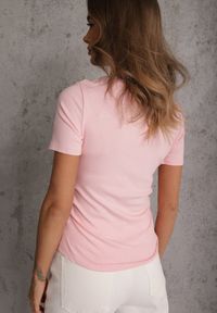 Renee - Różowy T-shirt w Prążki z Marszczeniami po Bokach Nedala. Okazja: na co dzień. Kolor: różowy. Wzór: prążki. Styl: casual, elegancki #8