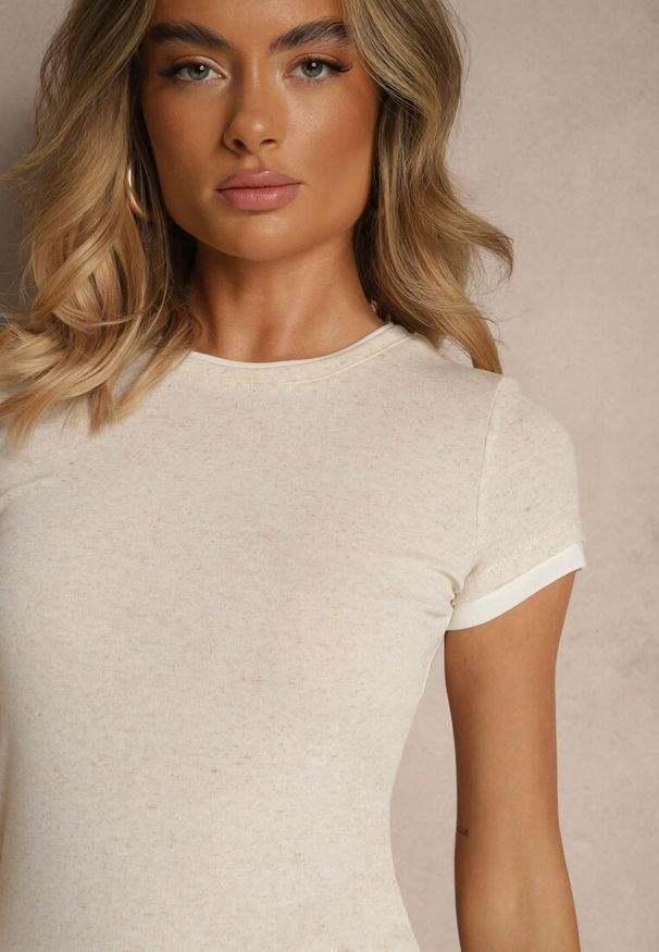 Renee - Beżowy Dopasowany T-shirt z Domieszką Lnu Sallietia. Okazja: na co dzień. Kolor: beżowy. Materiał: len. Styl: casual, elegancki