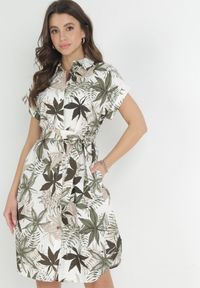 Born2be - Ciemnozielona Koszulowa Sukienka Mini z Materiałowym Paskiem z Wzorzystej Bawełny Besana. Kolor: zielony. Materiał: bawełna, materiał. Sezon: lato, wiosna. Typ sukienki: koszulowe. Długość: mini