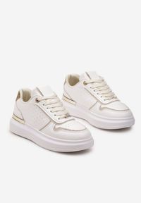 Renee - Beżowo-Białe Sneakersy na Platformie Ozdobione Brokatem i Metaliczną Wstawką Mexia. Kolor: beżowy. Wzór: aplikacja. Obcas: na platformie #5
