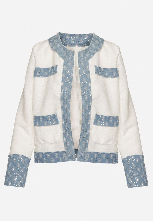Born2be - Biało-Niebieska Pudełkowa Marynarka Zdobiona Tłoczonymi Wstawkami Ransira. Okazja: na co dzień. Kolor: biały. Materiał: jeans. Wzór: aplikacja. Styl: casual, elegancki