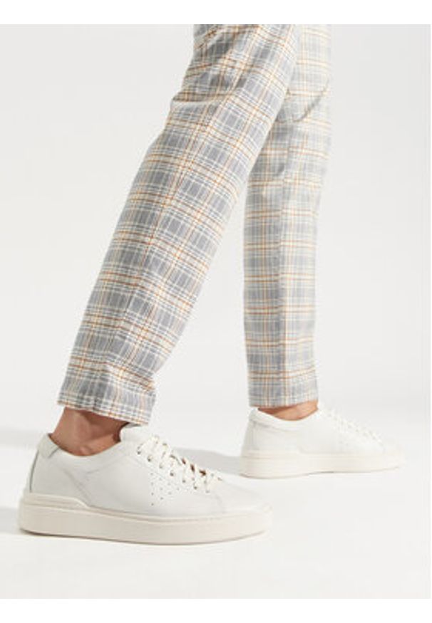 Clarks Sneakersy Craft Swift 26176134 Biały. Kolor: biały. Materiał: skóra