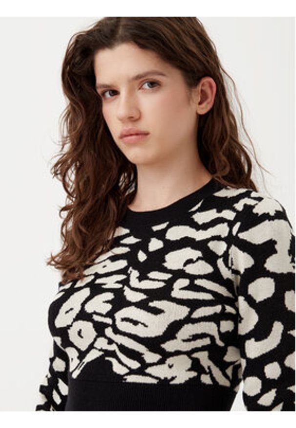 only - ONLY Sweter Lima 15339828 Czarny Cropped Fit. Kolor: czarny. Materiał: syntetyk