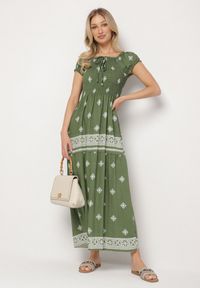 Born2be - Zielona Sukienka z Wiskozy ze Wzorem Boho Ellirose. Okazja: na co dzień. Kolor: zielony. Materiał: wiskoza. Wzór: aplikacja. Sezon: wiosna. Styl: boho #6