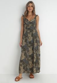 Born2be - Czarna Sukienka Widforss. Okazja: na ślub cywilny, na wesele. Kolor: czarny. Długość rękawa: na ramiączkach. Wzór: aplikacja, kwiaty, kropki. Styl: elegancki. Długość: maxi #6