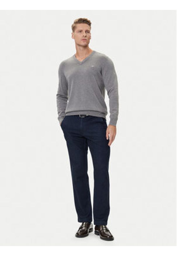 GANT - Gant Sweter 8030562 Szary Regular Fit. Kolor: szary. Materiał: bawełna