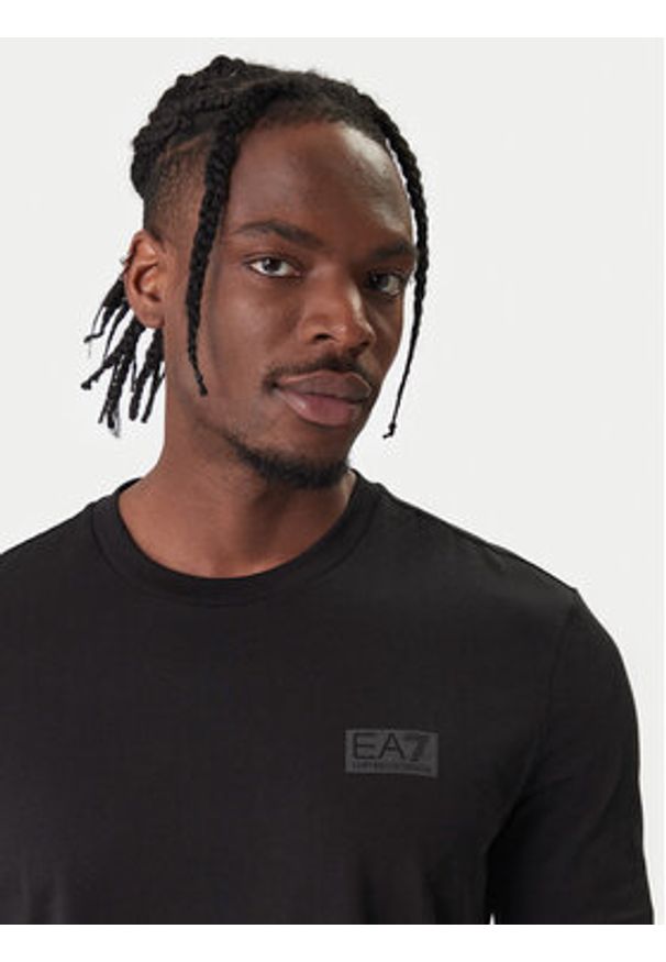 EA7 Emporio Armani T-Shirt 7M001487 AF17789 UC001 Czarny Regular Fit. Kolor: czarny. Materiał: bawełna