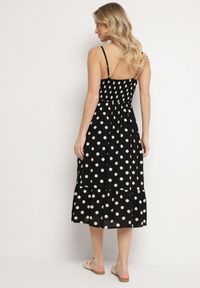 Born2be - Czarna Wiskozowa Sukienka w Kropki na Ramiączkach Zapinana na Guziki Katilane. Okazja: na co dzień. Typ kołnierza: dekolt w serek. Kolor: czarny. Materiał: wiskoza. Długość rękawa: na ramiączkach. Wzór: kropki. Sezon: wiosna, lato. Styl: elegancki, casual, klasyczny #6