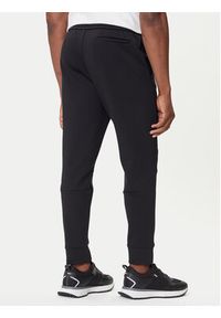 BOSS Spodnie dresowe Zone 50543070 Czarny Regular Fit. Kolor: czarny. Materiał: bawełna #4