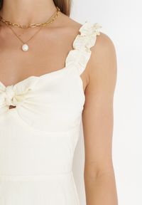 Born2be - Beżowa Sukienka na Szerokich Ramiączkach z Wiązaniem i Falbankami Birgitesa. Typ kołnierza: kołnierz z falbankami. Kolor: beżowy. Materiał: poliester. Długość rękawa: na ramiączkach. Sezon: lato #2