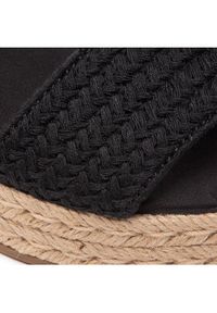 TOMMY HILFIGER - Tommy Hilfiger Espadryle Th Textured Low Wedge Sandal FW0FW06555 Czarny. Kolor: czarny. Materiał: materiał