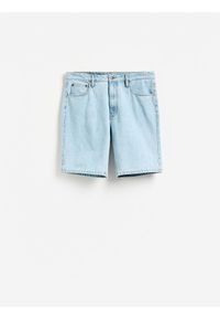 Reserved - Jeansowe szorty straight - niebieski. Kolor: niebieski. Materiał: jeans #1