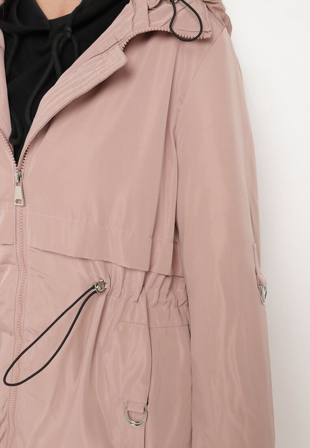 Born2be - Różowa Kurtka Parka Ściągana w Talii z Odpinanym Kapturem Milabra. Kolor: różowy. Materiał: tkanina