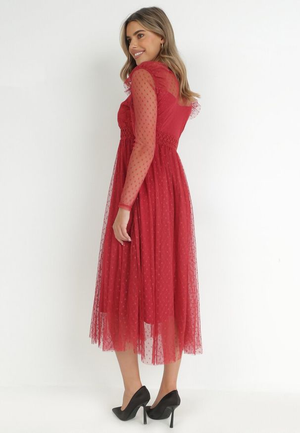 Born2be - Bordowa Sukienka z Koronką i Tiulem Nemila. Okazja: na co dzień. Typ kołnierza: dekolt w łódkę. Kolor: czerwony. Materiał: tiul, koronka. Wzór: koronka. Typ sukienki: proste. Styl: casual