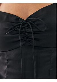 Guess Bluzka Adelaide W3YH52 WD8G2 Czarny Slim Fit. Kolor: czarny. Materiał: syntetyk #3